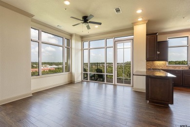 Welcome to luxury living at The Stretford at the Cascades. This