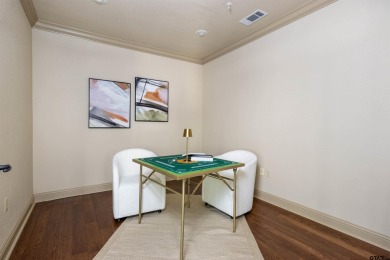 Welcome to luxury living at The Stretford at the Cascades. This