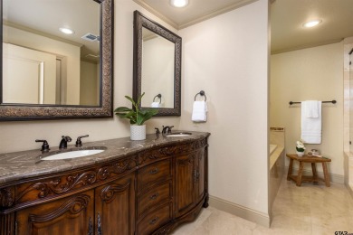 Welcome to luxury living at The Stretford at the Cascades. This