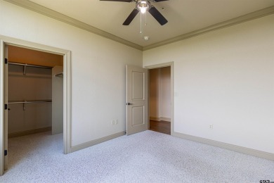 Welcome to luxury living at The Stretford at the Cascades. This