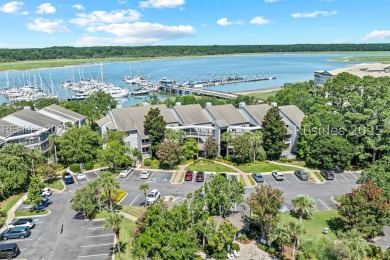 Penthouse villa 4 BR, 3 full bath This villa is beautifully