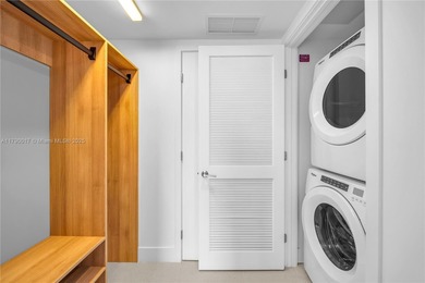 Enjoy the ultimate urban living experience in this stunning 1