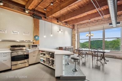SPECTACULAR 3400 SQ FT TIMBER LOFT W/EXPOSED BRICK WALLS AND 12