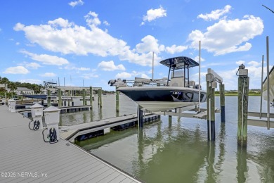 **PRIVATE BOAT SLIP WITH A LIFT**WATERFRONT HOME LUXURY
