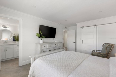 This beauty is ready for a new owner! Enjoy island living