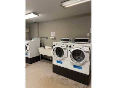 Great Location in North West River Forest !! ESTATE SALE : This