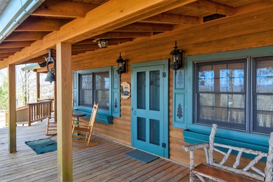 Secluded & private! Charming 3400 sq ft luxury cabin nestled in