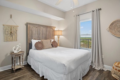 Motivated Seller! Come enjoy this elegantly appointed two