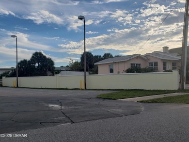 3 Drive thru Commercial Space- GC-RD zone *COMMERCIAL BUILDING