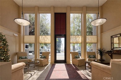 Top-floor, penthouse-level condo ideally located in the heart of