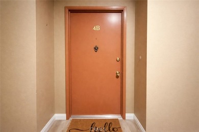 Top-floor, penthouse-level condo ideally located in the heart of