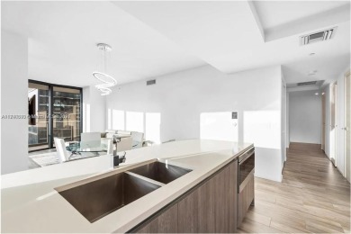 Turn-key fully furnished corner unit on the 45th floor, with