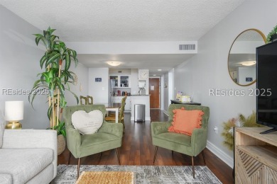 Gorgeous 5th floor corner penthouse condo ready for your next