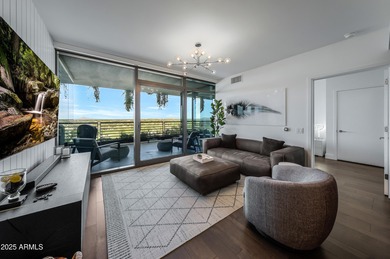 High rise luxury community with fantasitc ammenties. This condo