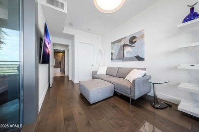 High rise luxury community with fantasitc ammenties. This condo