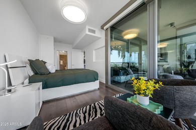 High rise luxury community with fantasitc ammenties. This condo