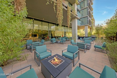 High rise luxury community with fantasitc ammenties. This condo