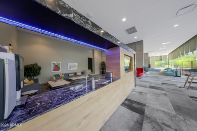 High rise luxury community with fantasitc ammenties. This condo