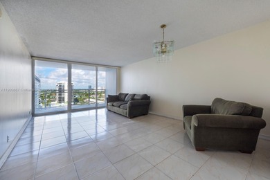 Just steps from the sand, this large 736 sqft 1-bedroom condo at