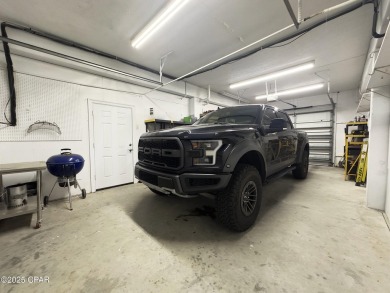 Dreaming of a stunning waterfront lifestyle? This one has it all