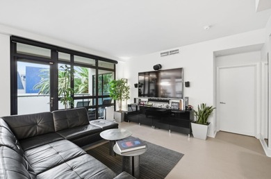 This 1,806 sq. ft. corner-unit luxury condominium at 88 West San