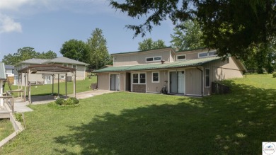 Charming 3 bed, 1.5 bath earth contact home on a quiet dead-end