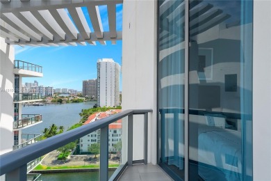 Spectacular Penthouse with incredibly views of the bay and