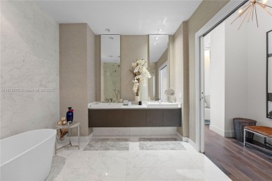 Spectacular Penthouse with incredibly views of the bay and