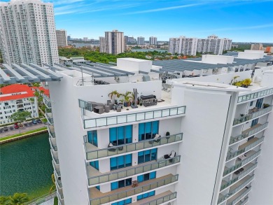 Spectacular Penthouse with incredibly views of the bay and