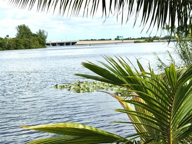 Welcome to this beautifully located condo in the heart of Miami!