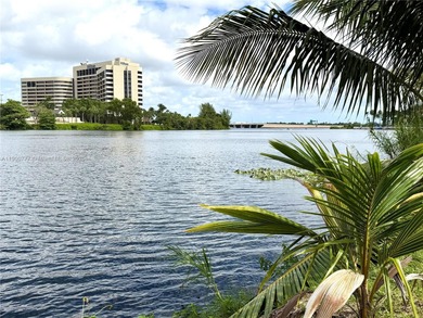 Welcome to this beautifully located condo in the heart of Miami!