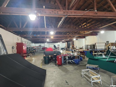 15K sqft multi use Industrial warehouse/office space for sale