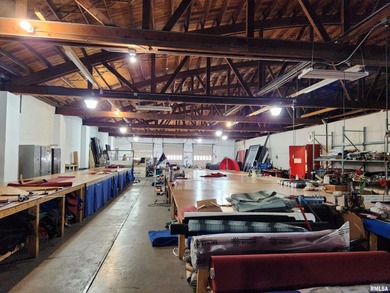 15K sqft multi use Industrial warehouse/office space for sale