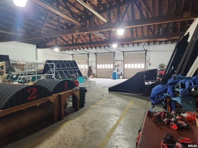 15K sqft multi use Industrial warehouse/office space for sale