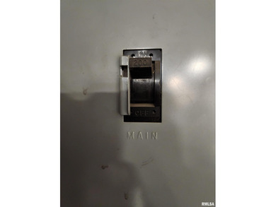 15K sqft multi use Industrial warehouse/office space for sale