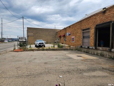 15K sqft multi use Industrial warehouse/office space for sale