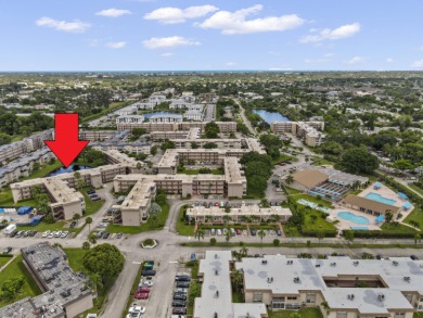 Welcome to your South Florida retreat! This spacious 2-bedroom