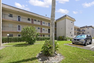 Welcome to your South Florida retreat! This spacious 2-bedroom