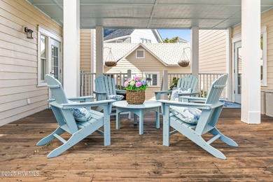 This enchanting 3-room suite is your perfect gateway to Bald