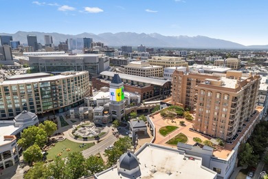 Zero Vacancy Investment opportunity! Currently occupied by long