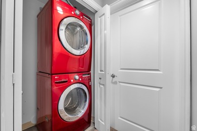 Zero Vacancy Investment opportunity! Currently occupied by long