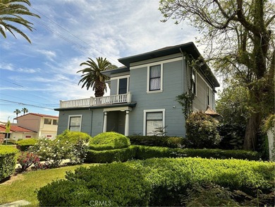 ***Charming corner-lot duplex in Riverside's historic district