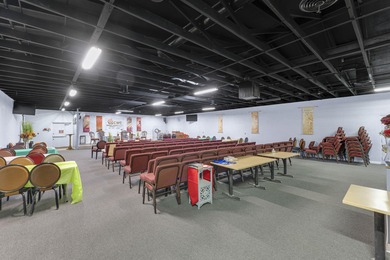 The 5400 SF office/warehouse building sits on just over an acre