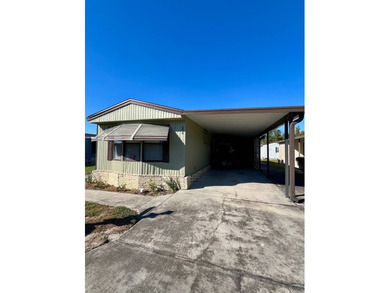 Welcome to this cozy furnished, turnkey home. 2 spacious