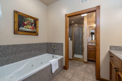 PRICE ADJUSTMENT FOR THIS RARE NIGHTLY RENTAL CONDO IN MIDWAY