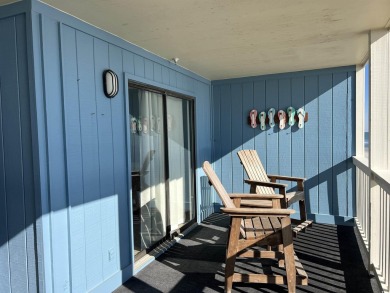 2 BR/2.5 Bath OCEANFRONT condo in great location!!! Have you