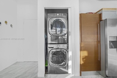 An exceptional residence in the heart of Downtown Miami, this