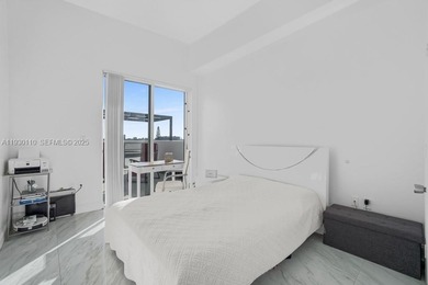 An exceptional residence in the heart of Downtown Miami, this