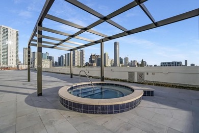An exceptional residence in the heart of Downtown Miami, this