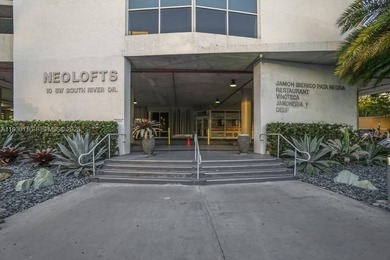 An exceptional residence in the heart of Downtown Miami, this